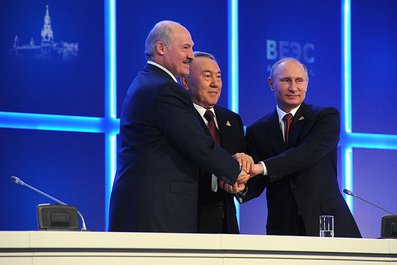 Vladimir Putin, President of Kazakhstan Nursultan Nazarbayev (centre) and President of Belarus Alexander Lukashenko.