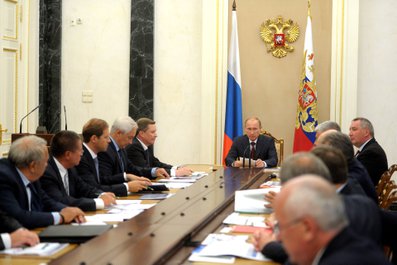 Meeting on drafting the 2016–2025 State Armament Programme.